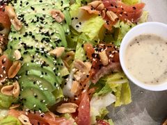 牛油果三文鱼沙拉-HELLO 27 意面·沙拉·帕尼尼