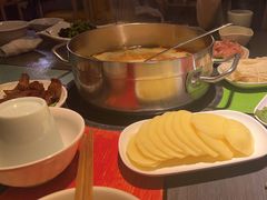 -四季喧黔味豆米火锅(万达广场店)