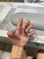 -丽心自助美甲美睫