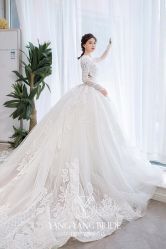 -洋洋婚纱品牌集合店