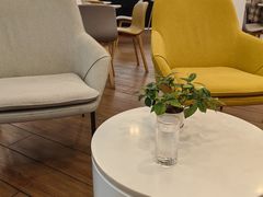 -上海宝宁宝马4S店