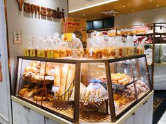 面包甜点陈列柜-山崎面包(静安久光店)