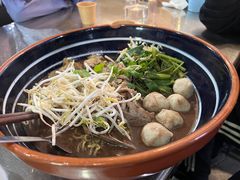 -Show Neua Thai Street Food