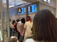 等位区-喜茶(北京华贸购物中心店)