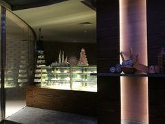 -BLU 全日制餐厅(上海安曼纳卓悦酒店)