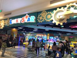 -LuckyStar幸运星家庭娱乐中心(东莞国贸店)