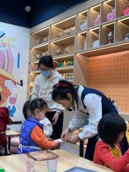 -奈尔宝家庭中心·亲子餐厅(北京东坝万达店)