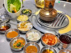 -GOGIYA·咕叽吖韩国传统烤肉店(东方新天地店)