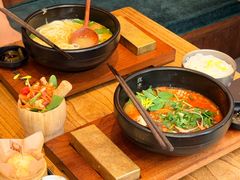 -银米·云南传统过桥米线(双廊黑金冠店)