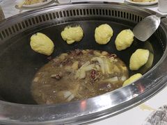 -哈尔滨烧烤·山河村铁锅炖(交大店)