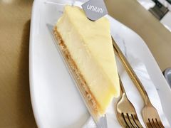 -UNI UNI(环亚凯瑟琳店)