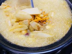 松茸乌鸡小锅-一品山珍花园餐厅(瑞丽市姐岗路店)