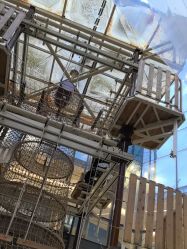 -PIPIKINGDOM皮皮王国欢乐号(欢乐海岸购物中心店)