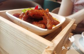 Braised Chicken Feet with Fermented Black Beans