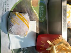 -麦当劳(东岳大道店)