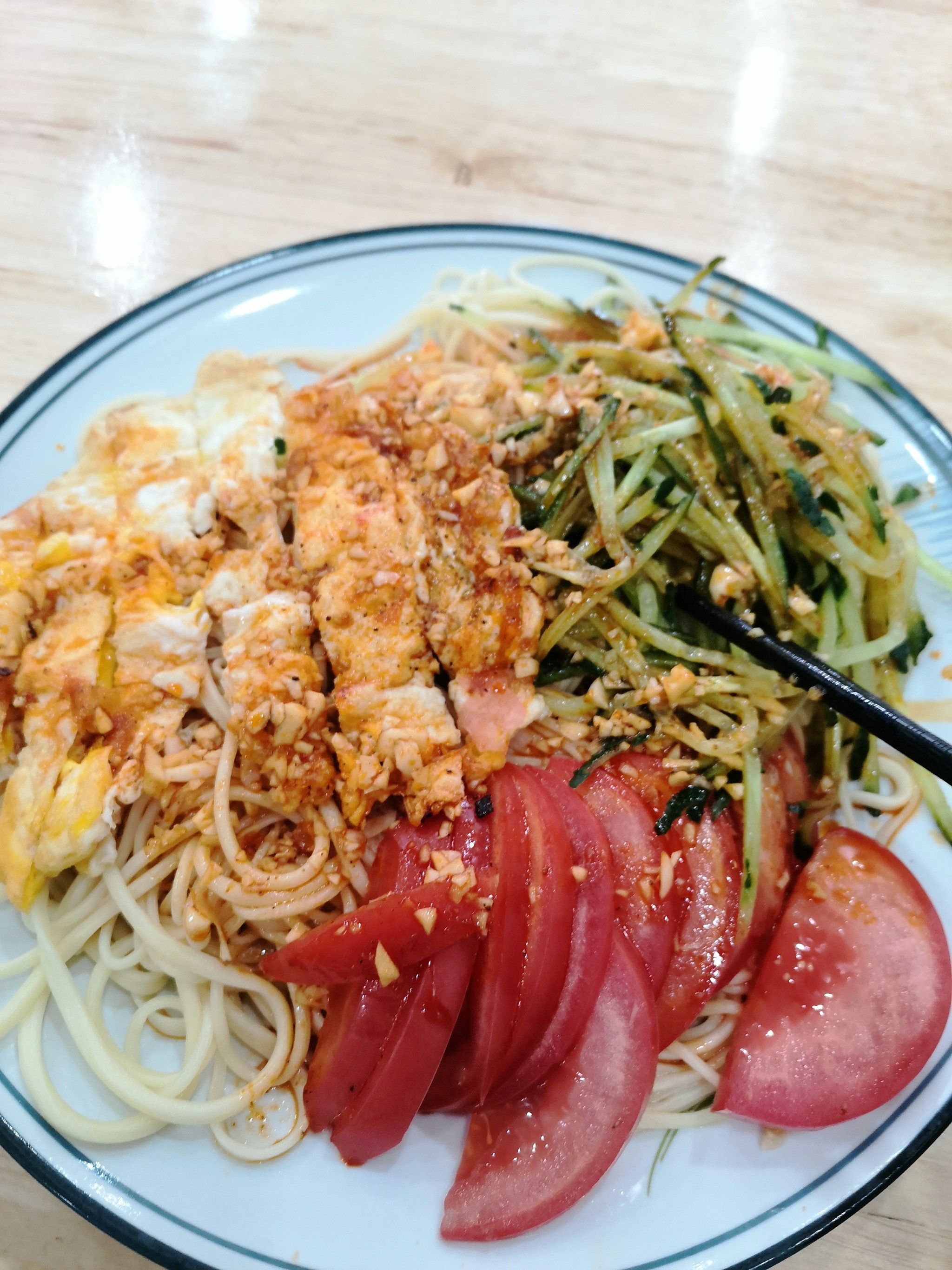 番茄🍅鸡蛋🥚凉面🍜