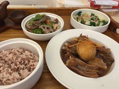-雪梅月子中心(华侨城店)