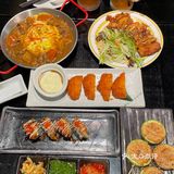 那个鸡腿肉第一口无敌好吃，缺点就是吃多了容易感觉有点腻