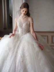 -Renee芮亦婚纱
