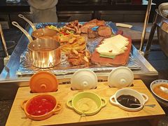 -上海西藏大厦万怡酒店Momo Cafe(徐汇店)
