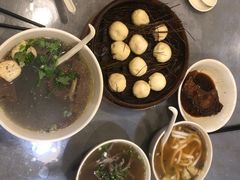 -佬钱湾仔(衣裳街店)