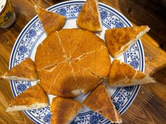 油炸青稞饼-乡土特色.冷锅鱼.牦牛肉汤锅