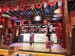 -老滇山寨•云南特色菜•地方菜•民族风情歌舞表演(金碧店)