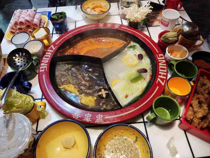 喜盅盅重庆火锅(大连首店)-"下班和姐妹们来到喜盅盅火锅,地址就在