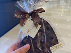 -Laderach 莱德拉(上海环贸iapm店)