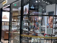 -Laderach 莱德拉(上海环贸iapm店)