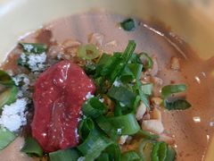 -签多多串串香火锅
