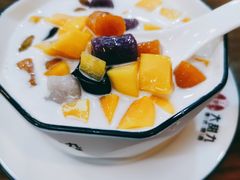 芒果烧仙草-大甜九港式甜品(武林店)