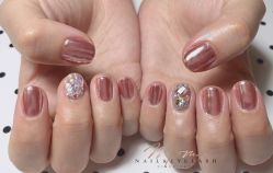 -Momo nail 日系美甲