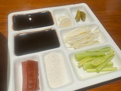-小桃红·东北菜·春饼烤鸭(南阳湖街店)
