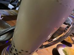 大红袍珍珠奶茶-湊湊火锅·茶憩(杭州湖滨银泰in77店)