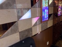 -V麦量贩KTV(富康城店)