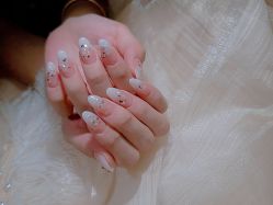 -沫儿·美甲美睫·半永久·皮肤管理