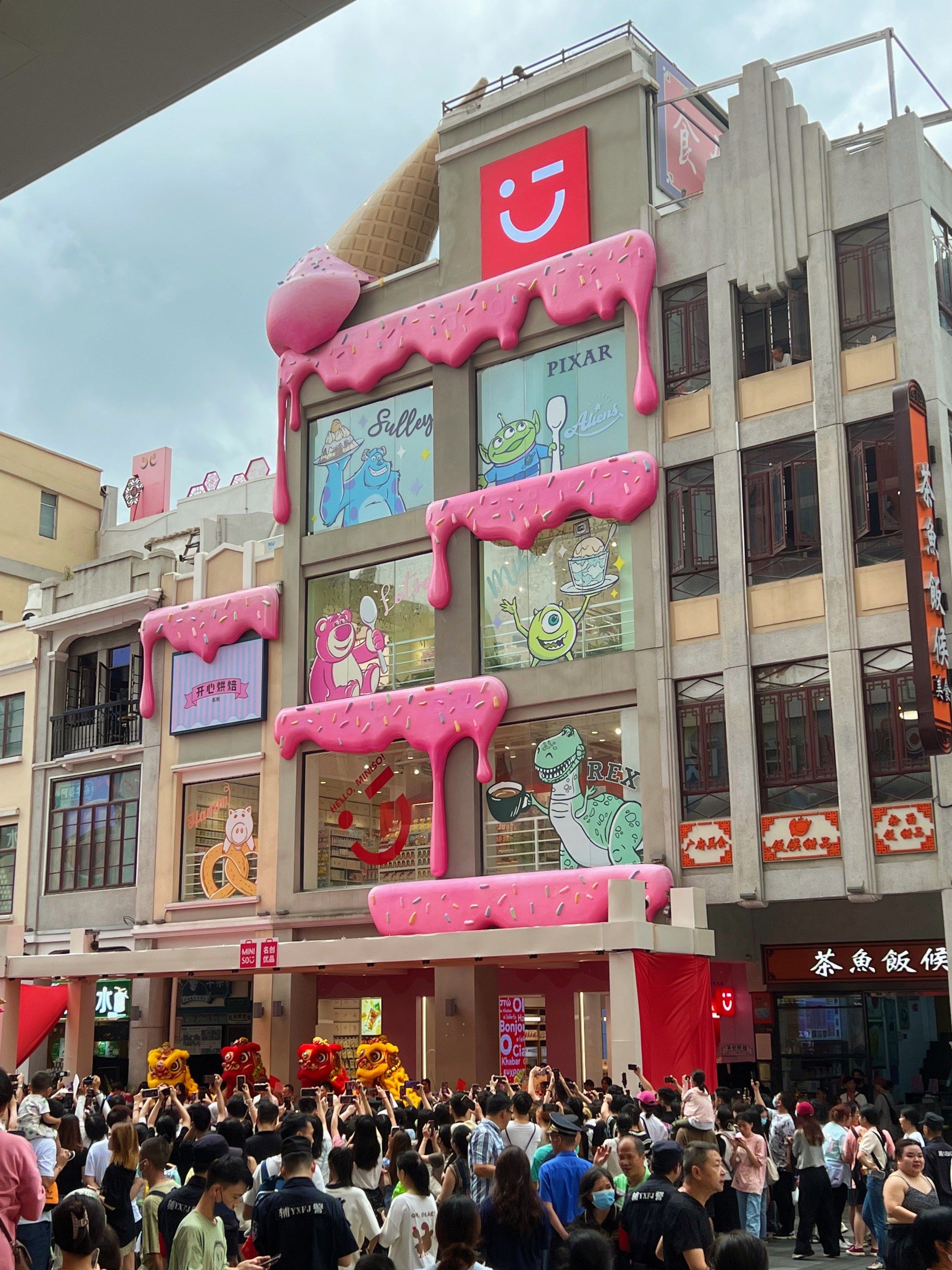 吴卓羲就在广州!在超梦幻的miniso