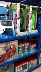 -逝水玩具折扣店