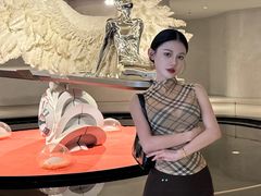 -涨巢·潮玩水疗局