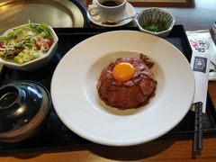 -炼火烤肉店