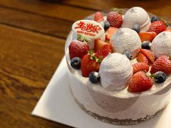 奥利奥草莓6寸生日蛋糕-八喜冰淇淋蛋糕(富国店)