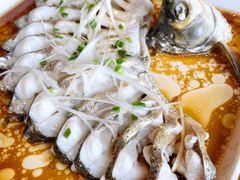 清蒸武昌鱼-莲餐厅·湖北菜·藕汤是头牌(愚园路店)