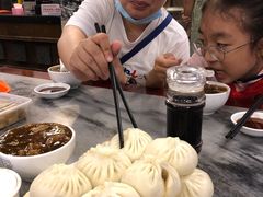 猪肉大葱包子-天兴居(鲜鱼口街店)