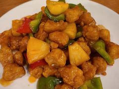 菠萝咕咾肉-香江小厨 The Kitchen(香江俱乐部店)