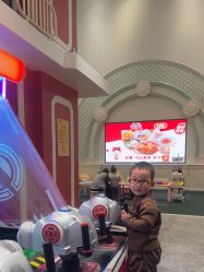 -奈尔宝·儿童乐园·亲子餐厅(华采天地店)