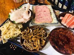 -周幺妹重庆老火锅(银泰城总店)