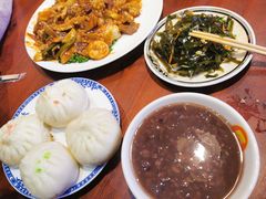 黑豆黑米粥-石头门坎