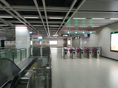 -范湖(地铁站)