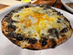 松露披萨-Mercato莫卡多露台餐厅与酒吧(K11店)